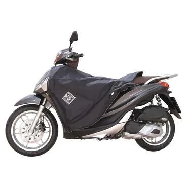TUCANO URBANO Termoscud® Piaggio Medley S 125 20 apron Черный
