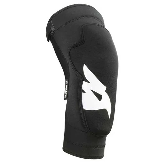 BLUEGRASS Solid knee guards Черный