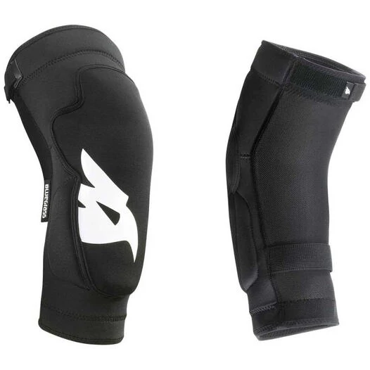 BLUEGRASS Solid knee guards Черный