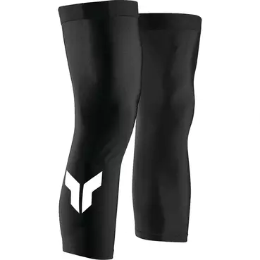 THOR Comp knee guards Черный