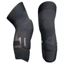 BLUEGRASS Aura Core knee guards Черный