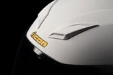 Icon UltraFlite Rizz Rizz White MIPS мотошлем белый матовый