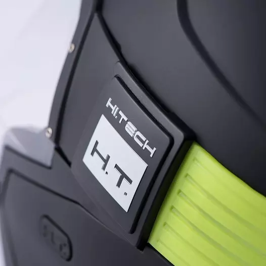 Blauer Hacker Мотошлем Black Yellow Черный