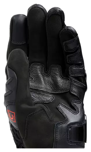 Carbon 4 Short Черный