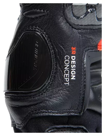 Carbon 4 Short Черный