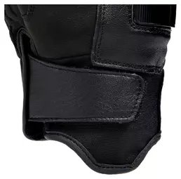 Carbon 4 Short Черный
