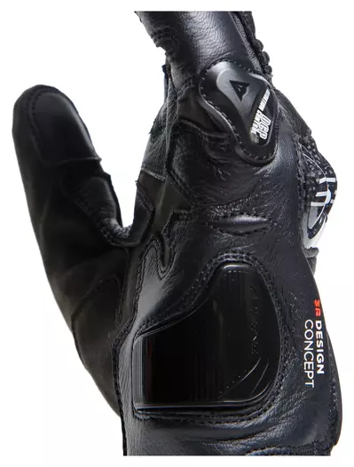 Carbon 4 Short Черный