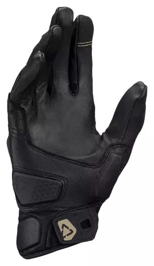 ADV Hydradri 7.5 Short Stealth Черный