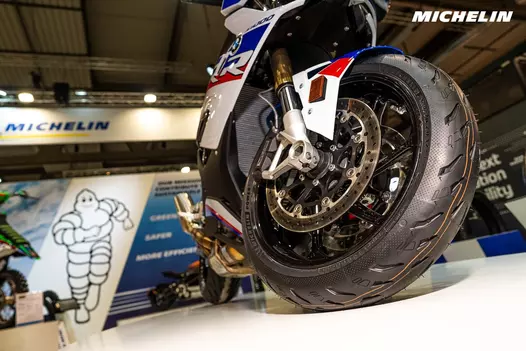 Michelin 200/55ZR17 Power5 78W Arka Lastik Черный