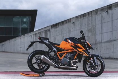 2020 KTM 1290 Super Duke R – «зверь» третьего поколения. Какой он?