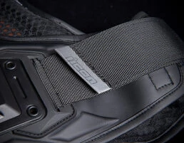 Icon Field Armor 3 мотожилет защитный черный